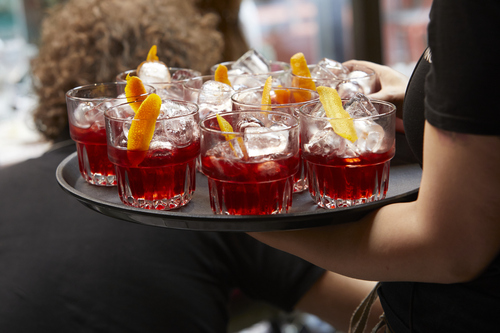 L'italianissimo Negroni è in cima alla lista dei cocktails più amati al mondo