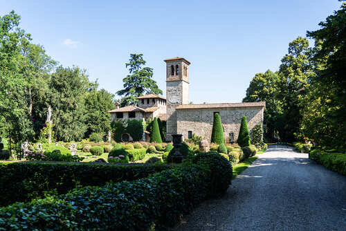 Il Castello di Grazzano Visconti, sede dell'evento organizzato da Bloom Society per festeggiare la giornata mondiale della Terra.